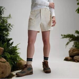 Alpine Design Women's Mixed Fabric Short Size 8 NWT MSRP $58 High Rise Off White